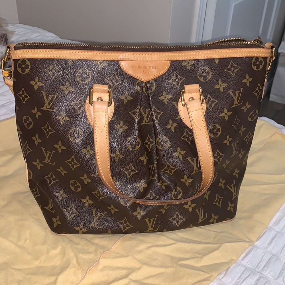 Louis Vuitton Palermo PM monogram bag for sale! Excellent condition!